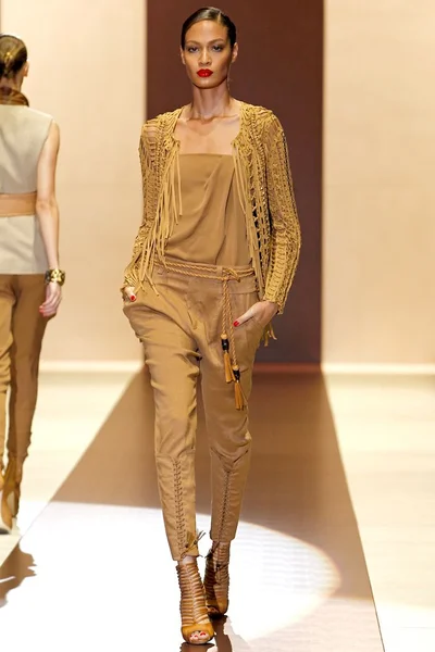 Look 21